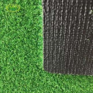 그린 퍼팅을위한 골프 인공 잔디 및 잘 유지 된 합성 잔디