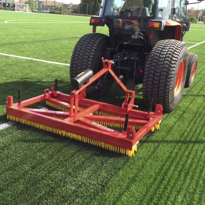 Brushing Machine For Grass Maintenance